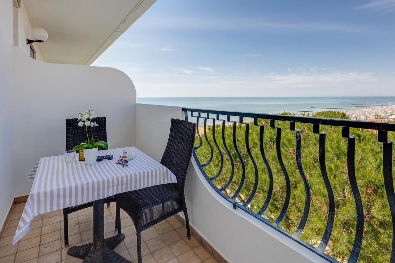 Hotel Nettuno Lido di Jesolo Exterior foto